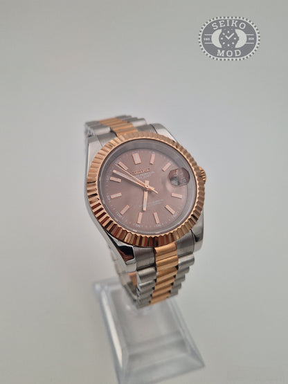 Datejust mod med choklad urtavla och tvåton-armband