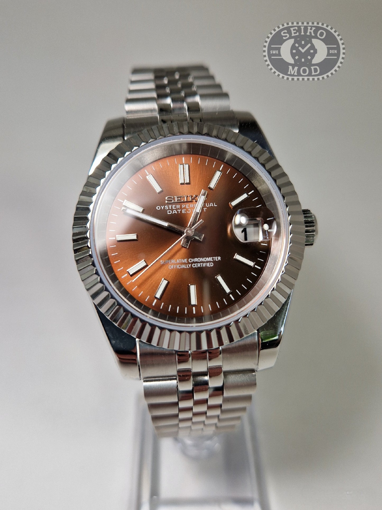 Datejust mod med choklad urtavla och Jubilee-armband