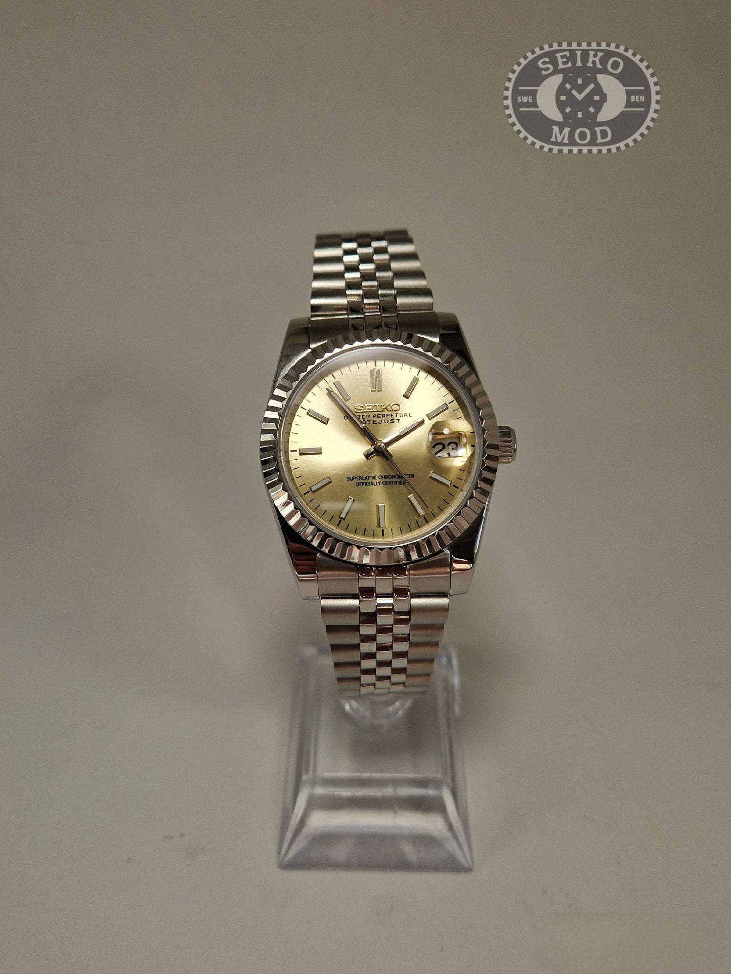 Datejust mod with champagne dial and Jubilee bracelet