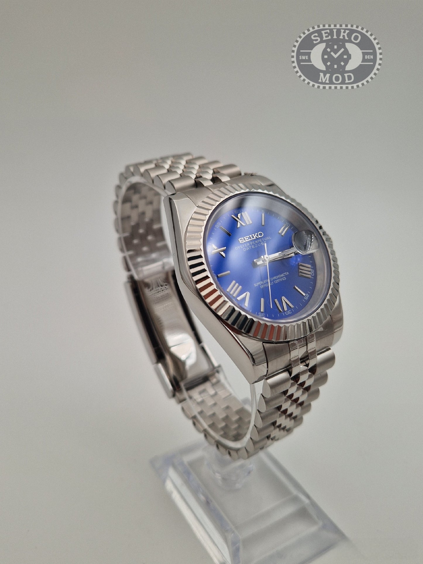 Datejust mod with dark blue Roman dial and Jubilee bracelet