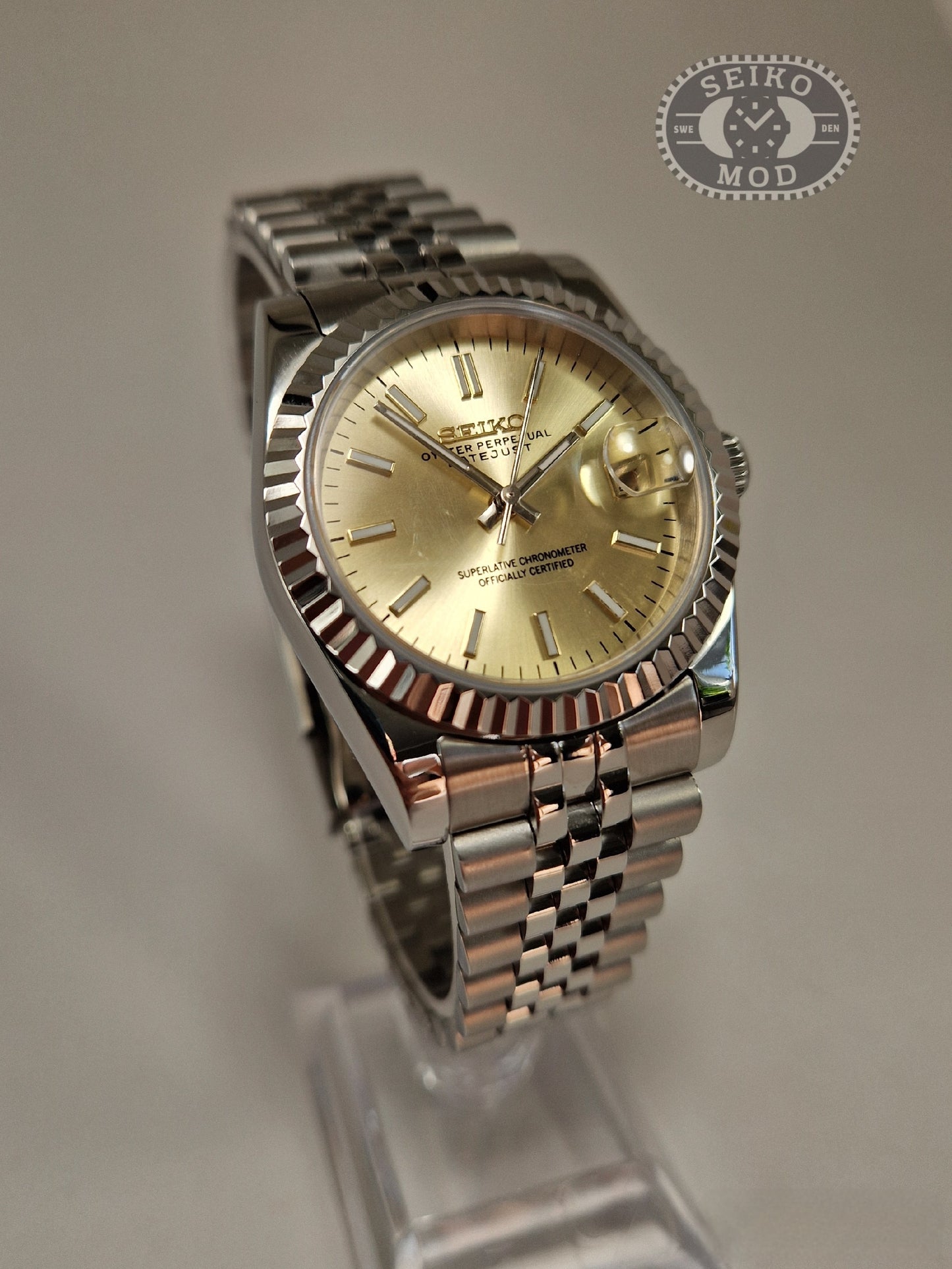 Datejust mod with champagne dial and Jubilee bracelet