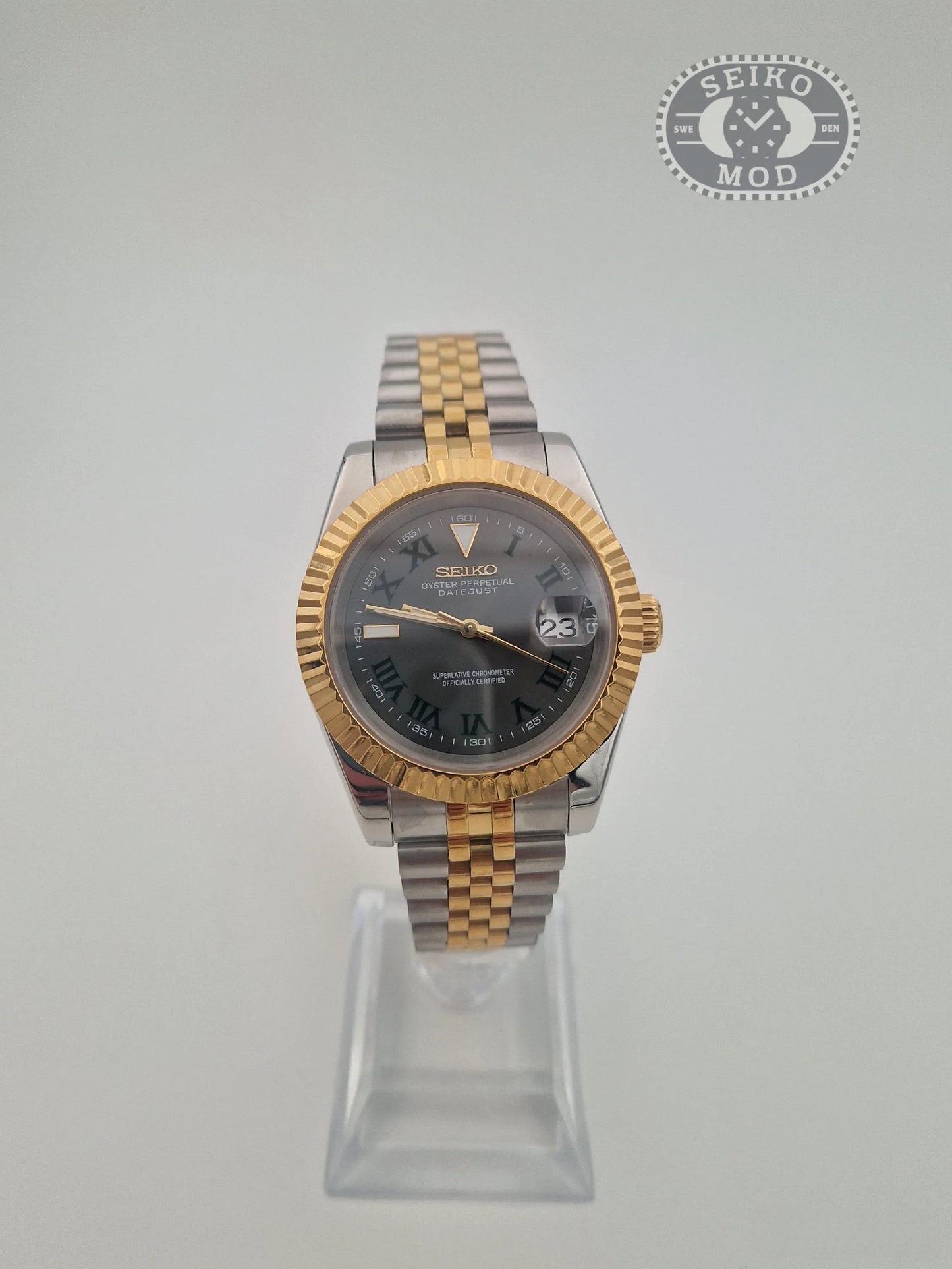 Datejust mod with Wimbledon Roman dial and two-tone gold bracelet